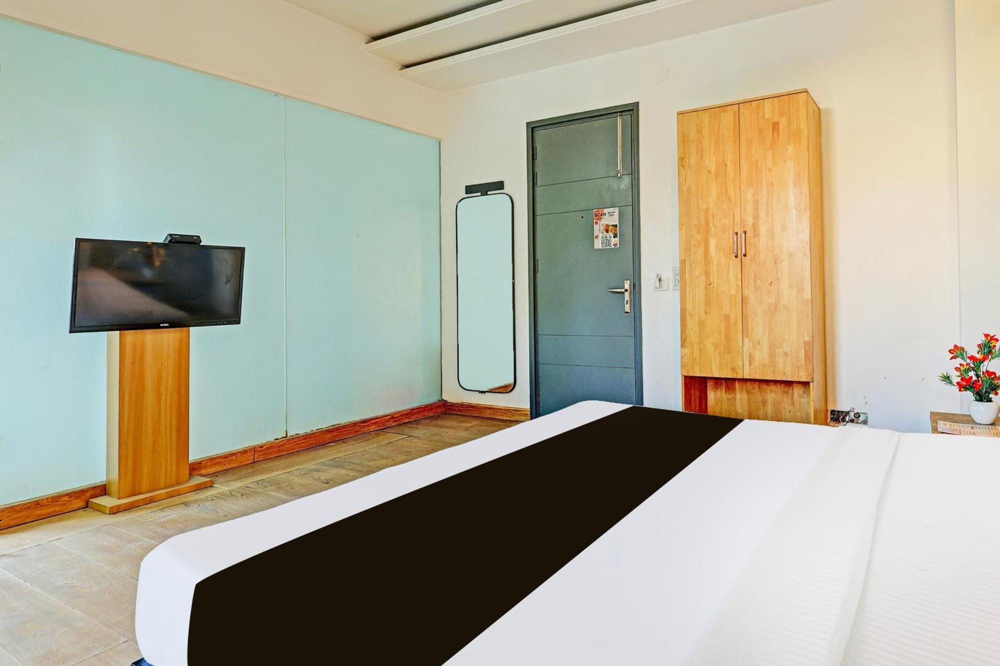 Townhouse Sector 49 Sohna Road Hotel Gurgaon Exterior photo